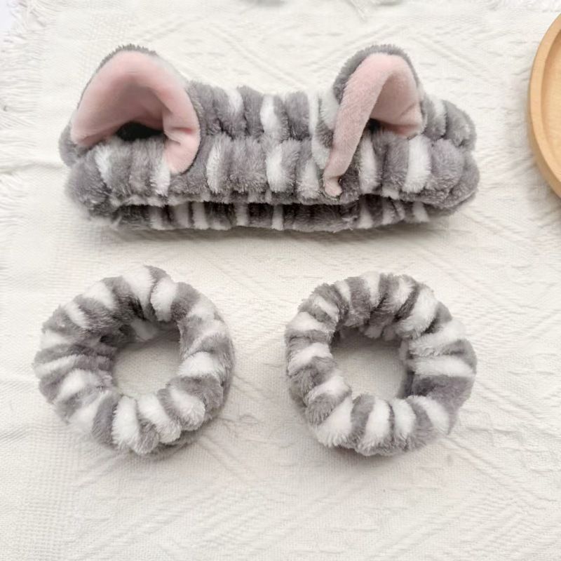 4PCS Spa Set Bath Wrap White bath towel Gray and white stripes Cat Ear Headband Wristbands Coral Fleece Quick Dry Absorbent Skincare Shower Hair Wash Set Home Spa Gift