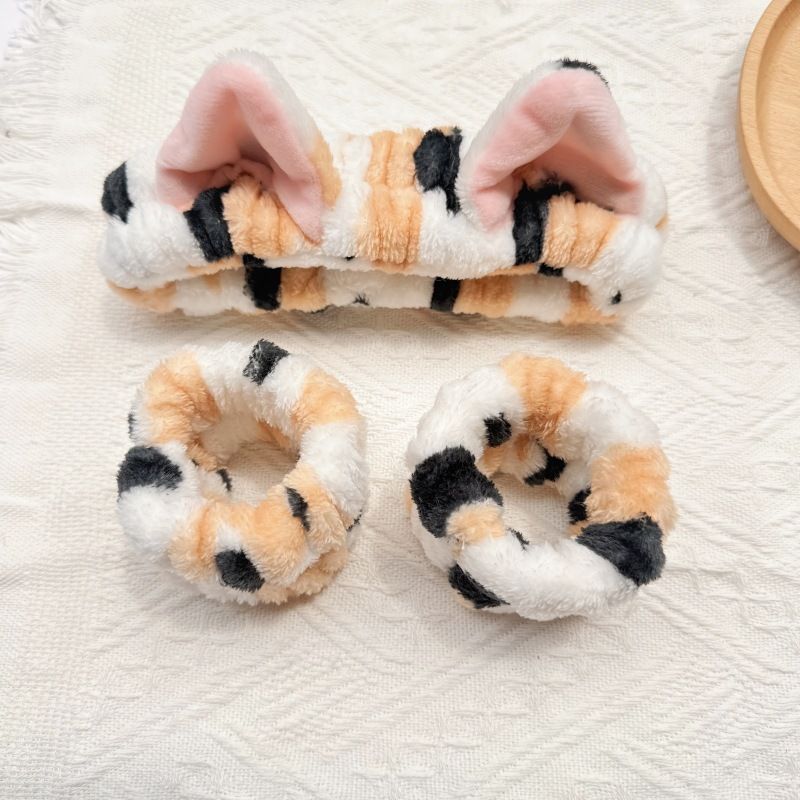 4PCS Spa Set Bath Wrap Purple bath towel Black and yellow stripes Cat Ear Headband Wristbands Coral Fleece Quick Dry Absorbent Skincare Shower Hair Wash Set Home Spa Gift