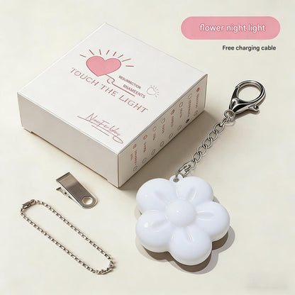 White Touch Activated Flower Keychain Light, Cute Portable LED Night Light Keyring, Mini Rechargeable Bag Charm Lamp, Creative Gift for Girls, Bedroom Decoration Light