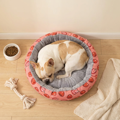 Round Pet Bed for Small Dogs and Cats, Soft Plush Calming Cat Bed with Strawberry Pattern, Cozy Washable Puppy Sleeping Mat, Non Slip Bottom Pet Cushion for Indoor Home Use(Diameter: 45cm)