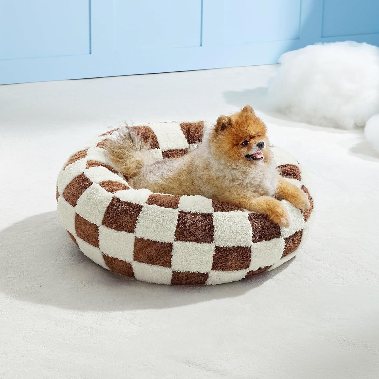 Small Medium Pet Donut Bed (Coffee plaid) -50cm outer diameter, Soft Plush Round Dog Bed and Cat Bed with Raised Rim, Cozy Calming Pet Sleeping Cushion, Checkered Washable Puppy Bed for Indoor Small Dogs Cats and Kittens
