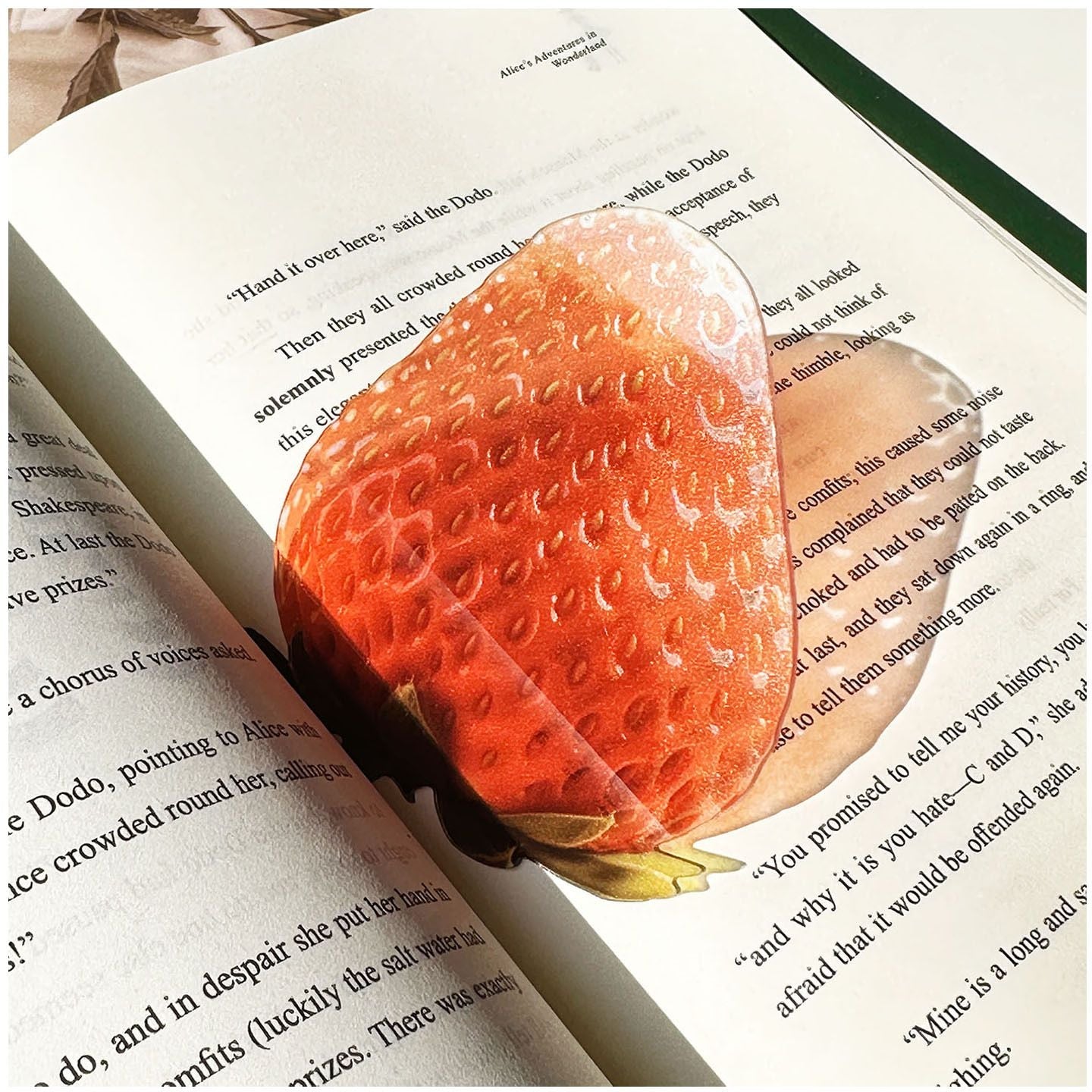 2PCS Cute Strawberry Acrylic Bookmarks Fruit Transparent Reading Bookmarks Aesthetic Page Markers for Book Lovers Students Teachers Reading Gifts