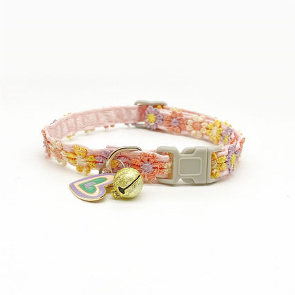 Floral Lace Pet Collar with Bell and Charm (Heart-shaped design)- Adjustable Polyester Cat Collar for Small Dogs and Cats, Colourful Embroidered Neck Collar, Cute Puppy Kitten Accessory, 18-30cm