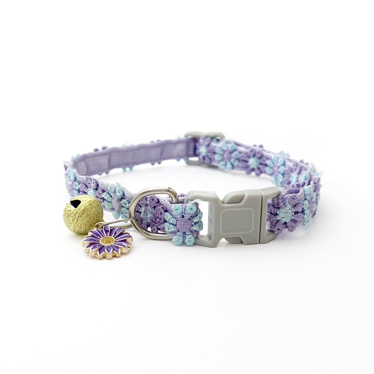 Floral Lace Pet Collar with Bell and Charm (Purple flower design)- Adjustable Polyester Cat Collar for Small Dogs and Cats, Colourful Embroidered Neck Collar, Cute Puppy Kitten Accessory, 18-30cm