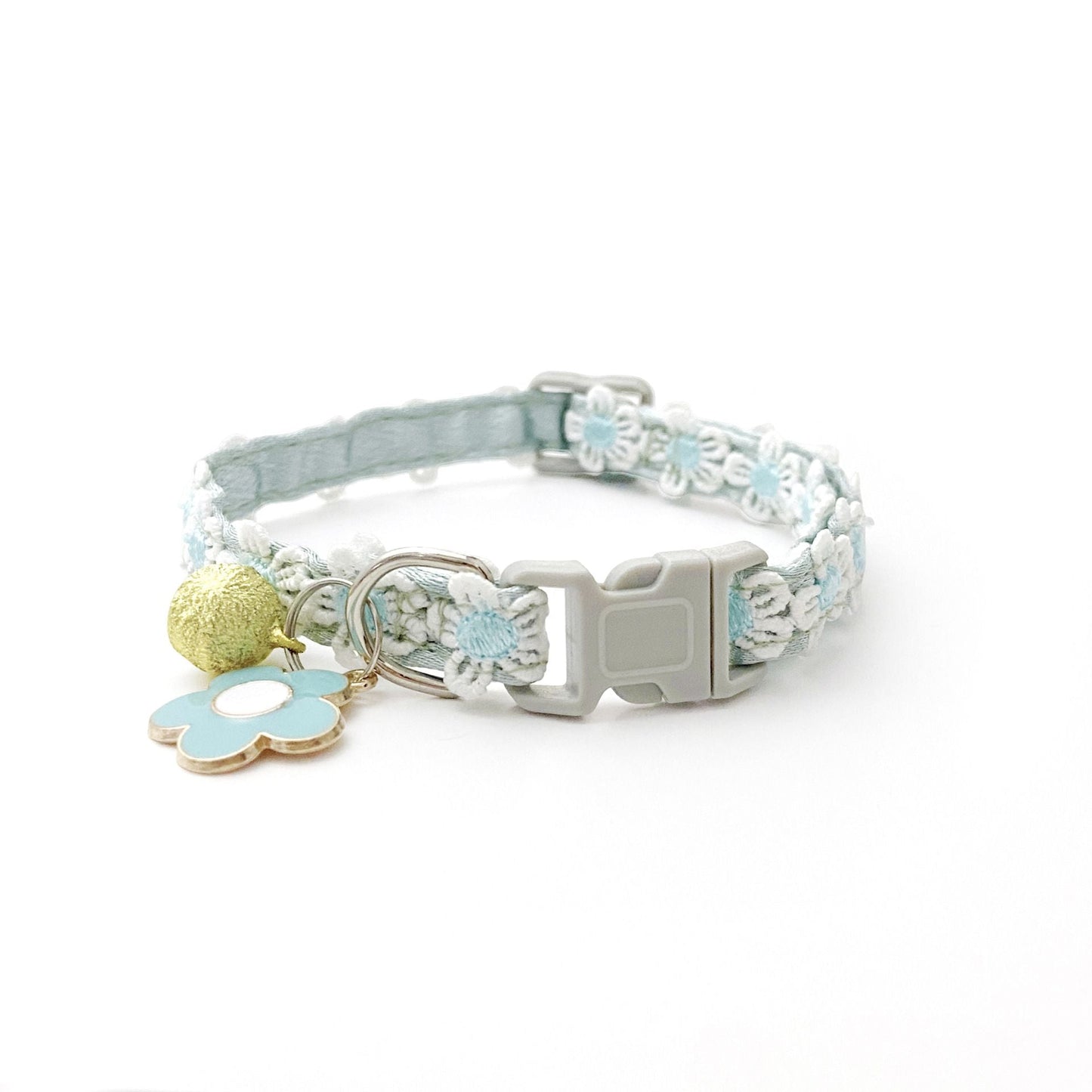 Floral Lace Pet Collar with Bell and Charm (Blue flower design)- Adjustable Polyester Cat Collar for Small Dogs and Cats, Colourful Embroidered Neck Collar, Cute Puppy Kitten Accessory, 18-30cm